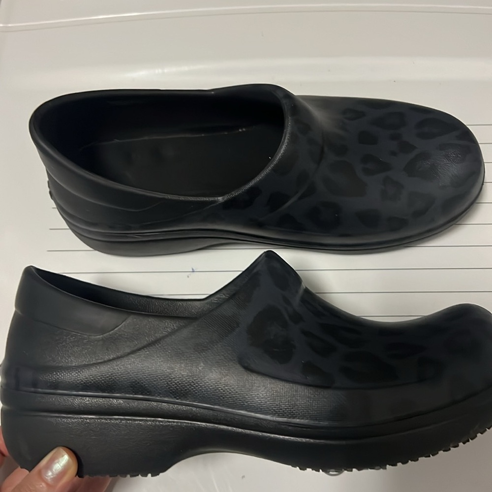 Women’s Crocs Neria pro II
